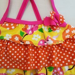 美品☆水着セパレート/りんご柄/130cmの画像
