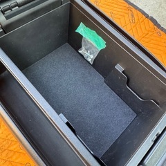 現行200系ハイエース！コンソールボックス！中古の画像