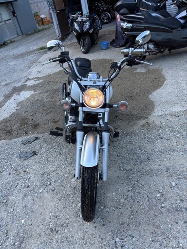 【YAMAHA ドラッグスター250】 VG02J ホワイト　好調