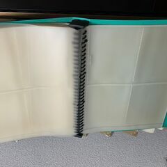 スパードッチファイル左右両開き２冊,ハガキサイズ320枚４冊,400枚２冊.200枚２冊,A4サイズで売上用やアルバム.その他に使用可能。の画像