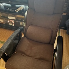 リクライニングアームチェア