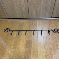 壁付けハンガー