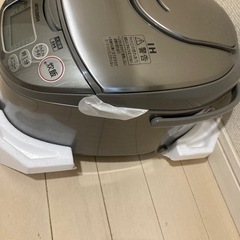 炊飯器　NJ-KH10-S 三菱　美品の画像