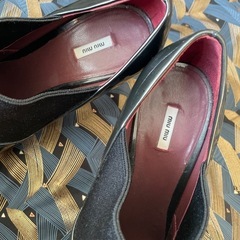 美品 miumiu エナメルヒール　パンプスの画像