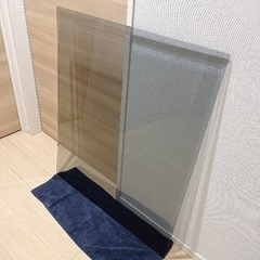 ミルオ君の鏡工房 チェアマット 80×95グレー　ガラス