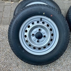新車外し　12インチ　タイヤホイール4本セット　ブリヂストンタイヤ　ダイハツ　ハイゼットトラック　軽バン等にの画像