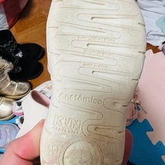 子供用　サンダル　ピンクの画像