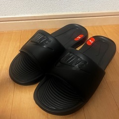 新品未使用✨NIKE ベナッシ 27㎝