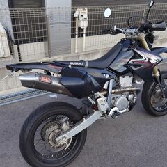 スズキ　DR‐Z400SM　3.9万KM　実働　車検満タン　ヨシムラ　フルエキ　キャブ　セッティング済み　タイヤ交換済み　の画像