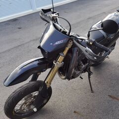 スズキ　DR‐Z400SM　3.9万KM　実働　車検満タン　ヨシムラ　フルエキ　キャブ　セッティング済み　タイヤ交換済み　の画像