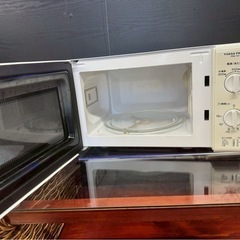 YUASA 電子レンジ PRE‑701S（ホワイト／17L／中古)の画像
