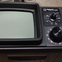 稼働品　National TR-809F B/W TVの画像