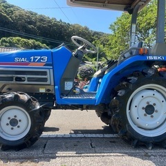 イセキ トラクター 17馬力 4WD 耕深自動 自動水平 逆転PTO パワステ デフロック バックアップ TF173　キャノピー ディー ゼル 耕運幅1300 代掻き 耕運 畝立て畑 宮崎　農機具　簡易始動動画ありの画像