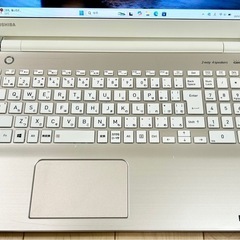 東芝 ダイナブック ノートPC フルHD 16GB SSD 500GB Office2024 Windows11 ゴールド 薄型の画像