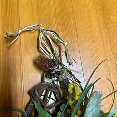 蔦カゴ付き飾り花の画像
