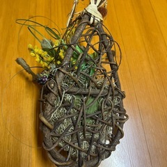 蔦カゴ付き飾り花の画像