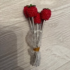 美品❣️いちごのフォーク&スタンドの画像