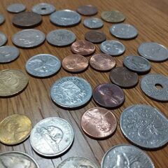 【値下げ】海外硬貨・各国コイン・フランやリラ、タイバーツも含むの画像