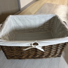 布付きバスケットの画像