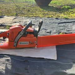 Husqvarna　ハスクバーナ353-18” チェーンソーその...