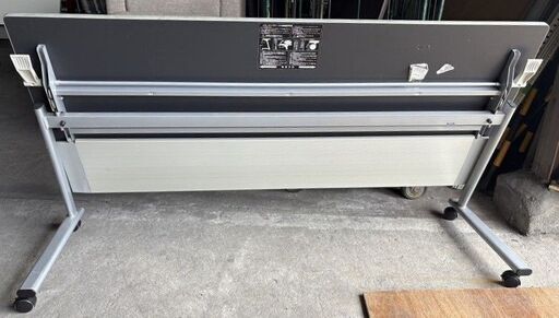 在庫8台有　スタックテーブル　1800×600　H700　キャスター脚　白色　引き取り：田川郡香春町