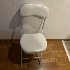 折りたたみイス