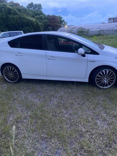 プリウス30車検長しハイブリッドバッテリー交換済み