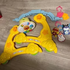 アンパンマン 8WAYウォーカーまでへんしん！よくばりメリー 出産祝いの画像