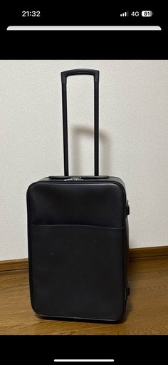 LOUIS VUITTONキャリーケース