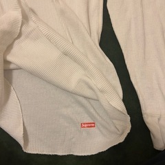 値下げしました。supreme✖️Hanes Beefy ホワイトの画像