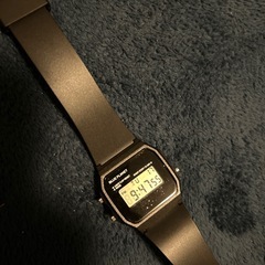 百均の330円の腕時計の画像