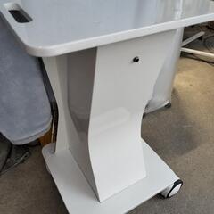 キャスター付き　スタンド　トロリー　作業台　ディスプレイの画像