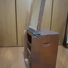 昭和初期　レトロな折りたたみ式鏡台の画像