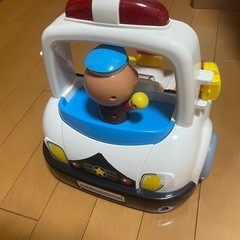 アンパンマン　おもちゃ　子供　パトカーの画像