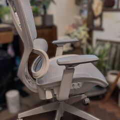 ほぼ新品オフィスチェアーの画像