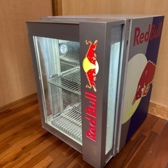 Red Bull 冷蔵庫の画像