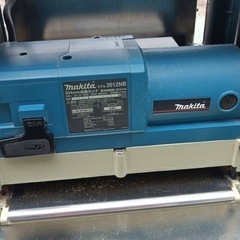 マキタ　makita 304mm自動カンナ 2012NBの画像