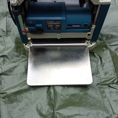 マキタ　makita 304mm自動カンナ 2012NB