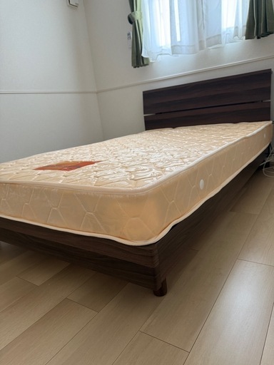 激安セミダブルベッド