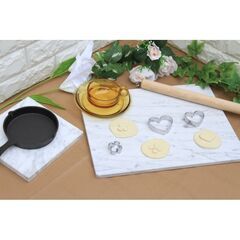100%天然大理石パンピザそば　お菓子作り台こね台のし台ビアンコカララ　M サイズの画像