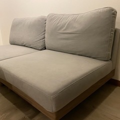 ソファー
の画像