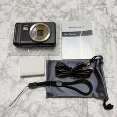 【新品未使用】デジタルカメラ デジカメ　5K録画 72MP画素 2.8インチ 32GBの画像