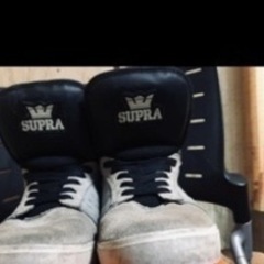 supra アトム　スニーカー