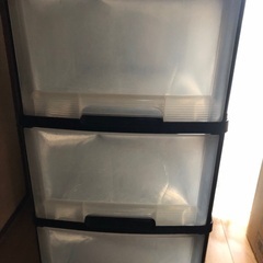 ボックス今日までの出品です。
