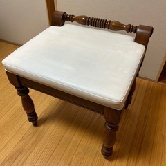 ドレッサースツールの画像