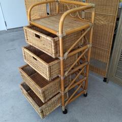 20250610006　家具　藤タンス4段の画像