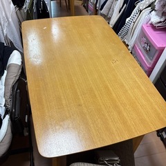 ダイニングテーブル