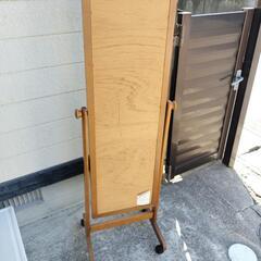 鏡の画像