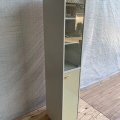 隙間収納棚の画像