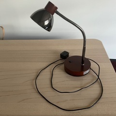 🥸 120 調節可能なデスク / IKEAブランド、TROTTENモデルの画像